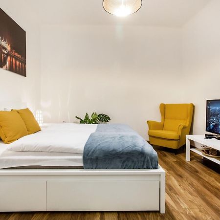 Quiet And Cozy Apartment Near The Danube ブダペスト エクステリア 写真