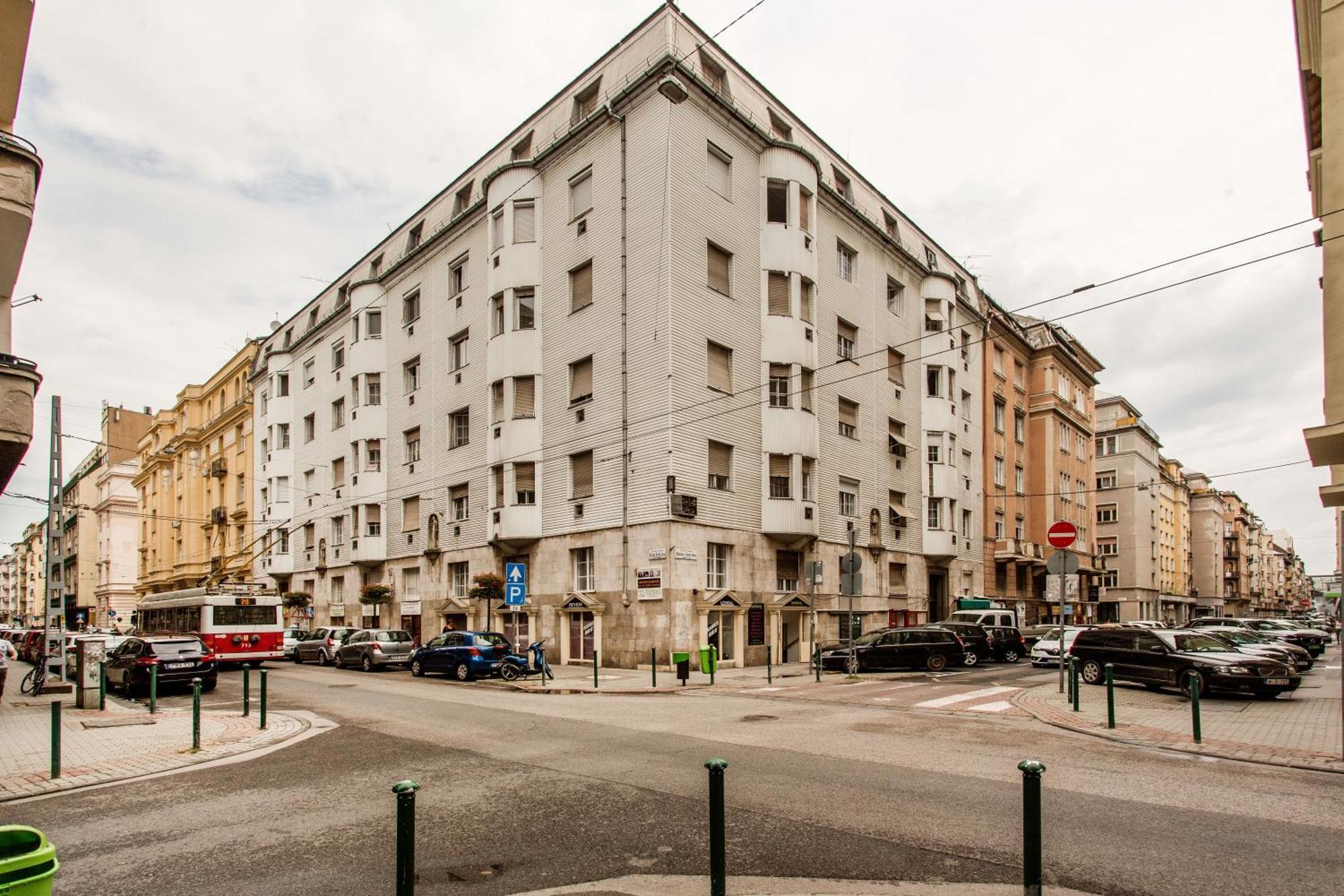 Quiet And Cozy Apartment Near The Danube ブダペスト エクステリア 写真